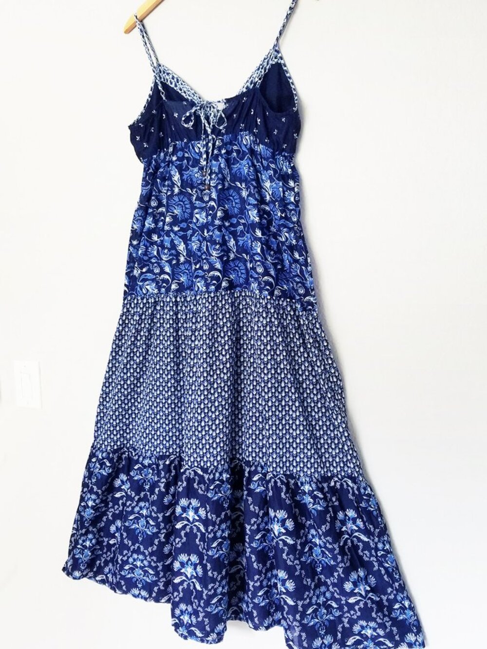 H&M L.O.G.G Blue Tiered Maxi Dress Surplice V Neck Lightweight Cotton Size 12 - Picture 5 of 16
